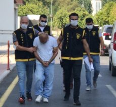Adana'da baba ve iki çocuğunu rehin aldıkları iddiasıyla iki zanlı tutuklandı