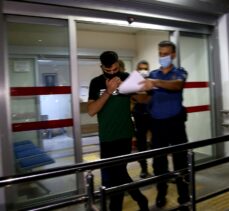 GÜNCELLEME – Adana'da kız arkadaşını darbeden ve 9. kattaki balkondan sarkıtan kişi operasyonla yakalandı