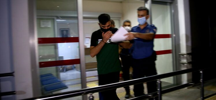 GÜNCELLEME – Adana'da kız arkadaşını darbeden ve 9. kattaki balkondan sarkıtan kişi operasyonla yakalandı