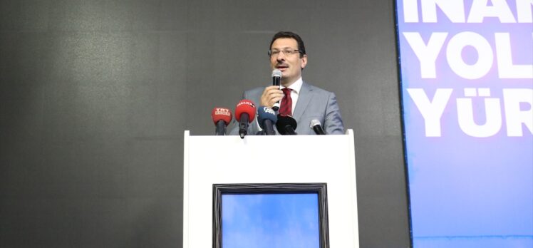 AK Partili Yavuz Sakarya'da ilçe kongrelerinde konuştu: