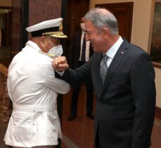 Akar, Libya Deniz Kuvvetleri Komutanı Abuhulia'yı kabul etti