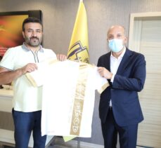 Ankara Milletvekili Ali İhsan Arslan'dan MKE Ankaragücü'ne ziyaret
