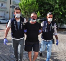 GÜNCELLEME – Antalya'da otomobile silahlı saldırıda 1 kişi öldü 1 kişi yaralandı