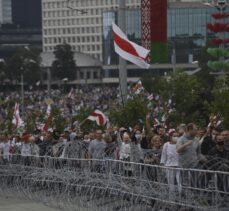 Belarus’ta protestolar Cumhurbaşkanlığı Sarayı önünde sürdü