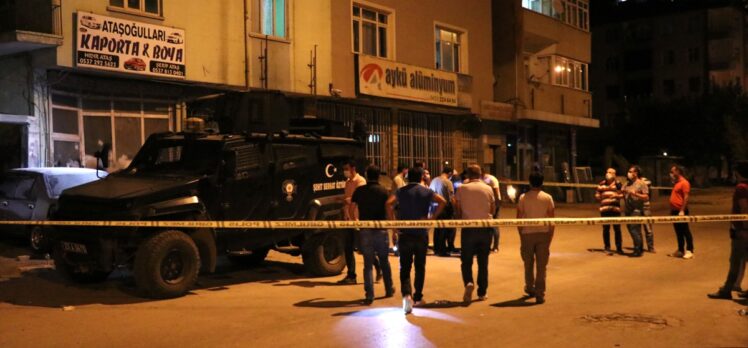 Elazığ'da “üzerimde bomba var” diyerek eşini tehdit eden kişi polisi harekete geçirdi