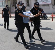 GÜNCELLEME – Hatay'da 10 suçtan aranan ve Antalya'da sahte kimlikle yakalanan zanlı tutuklandı