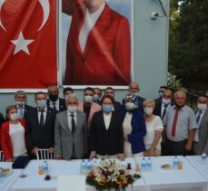 İYİ Parti Genel Başkanı Akşener, Kütahya'da esnafı ziyaret etti