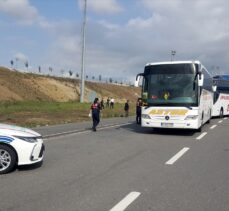 Jandarma ekipleri şehirler arası otobüslerde Kovid-19 denetimi yaptı