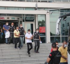 Mersin ve Adana'daki tefecilik operasyonunda yakalanan 6 şüpheli tutuklandı