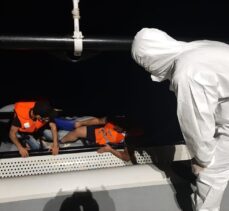 Muğla'da Türk kara sularına geri itilen 4 sığınmacı kurtarıldı