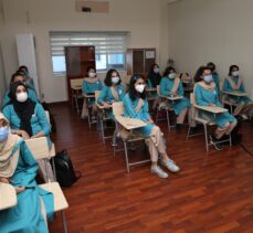 Pakistan'daki Maarif Okullarında yüz yüze eğitim “yeni normal” ile tekrar başladı