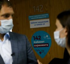 Rusya’da gönüllülere Kovid-19 aşısı yapılmasını AA görüntüledi