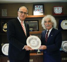 TVF Başkanı Mehmet Akif Üstündağ, “yılın spor adamı” seçildi