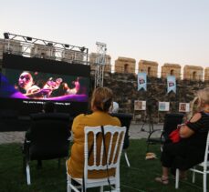 Uluslararası Turizm Filmleri Festivali'nde yarışan filmler Nevşehir Kalesi'nde gösterime sunuldu