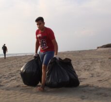 Adana'da Akyatan Lagünü'nde sahil temizliği yapıldı