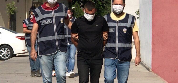 Adana'da hastanenin otoparkındaki otomobilden bilgisayar çaldıkları iddiasıyla iki şüpheli tutuklandı