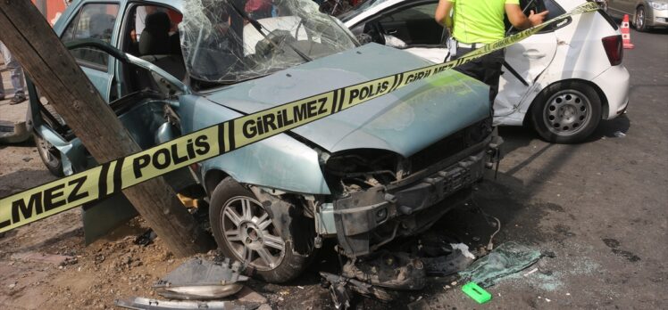 Adana'da trafik kazası: 1 ölü, 1 yaralı