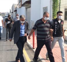 Adana'da uyuşturucu operasyonlarında yakalanan 5 şüpheliden 2'si tutuklandı