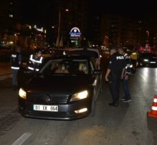 Adana'daki denetimlerde çeşitli suçlardan aranan 36 kişi yakalandı