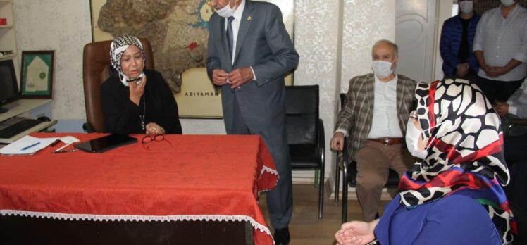 AK Partili Çalık, muhtarı Dışişleri Bakanı Çavuşoğlu ile telefonla görüştürdü