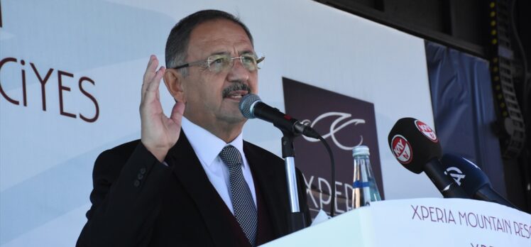 AK Parti'li Özhaseki Erciyes'te otel temel atma töreninde konuştu: