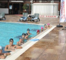 Antalya'da 9 ayda 40 bin kişiye yüzme öğretildi