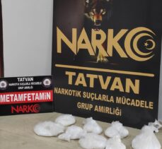 Bitlis'te bir otomobilde 2 kilo 780 gram sentetik uyuşturucu bulundu