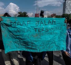 Endonezya’da yasalaşan “tartışmalı” istihdam paketine karşı gösteriler sürüyor