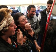 Ermenistan'ın Gence'de füze ile öldürdüğü siviller son yolcuğuna uğurlanıyor