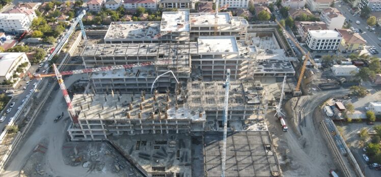 Erzincan'ın “akıllı hastanesi”nin inşaatı yükseliyor