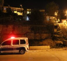 İzmir'de kuzeni tarafından silahla vurulduğu iddia edilen kişi ağır yaralandı