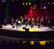 Kanun sanatçısı Ahmet Baran “90-60-90” adlı programda konser verdi