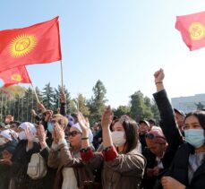 Kırgızistan'da siyasi kriz sürüyor