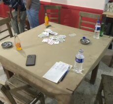 Mersin'de kahvehanedeki 18 kişi ve işletmeciye Kovid-19 tedbirlerini ihlalden ceza