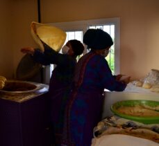 Mersin'de tandır ekmeği kadınların geçim kaynağı olacak