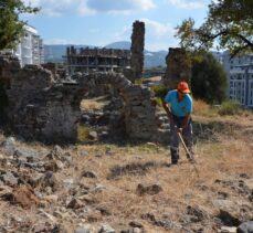Naula Antik Kenti'nde çevre temizliği çalışması