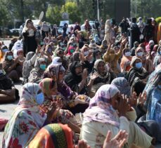 Pakistan'da kamu çalışanlarının “hayat pahalılığı” protestosu sürüyor
