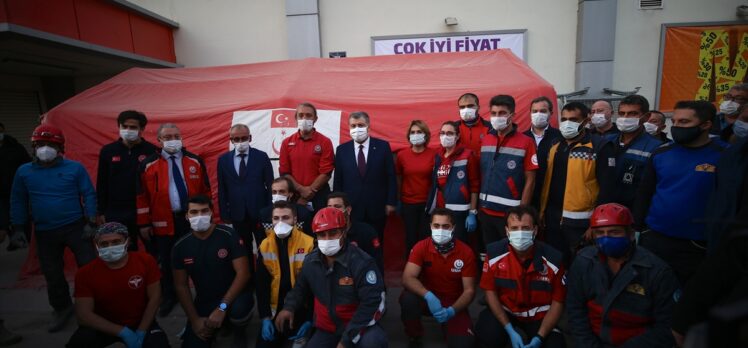 Sağlık Bakanı Fahrettin Koca, depremin ardından son durumla ilgili bilgi verdi: