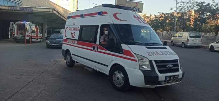 Siirt'te patoz makinesinin altında kalan genç kız hayatını kaybetti