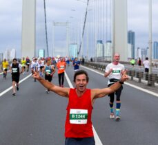 N Kolay 42. İstanbul Maratonu'nu erkeklerde Kenyalı atlet Benard Cheruiyot Sang kazandı.