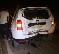Adana'da 3 otomobil çarpıştı: 3 yaralı
