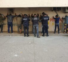 Antalya'da 300 polisle uyuşturucu operasyonu