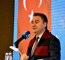 DEVA Partisi Genel Başkanı Ali Babacan partisinin Eskişehir İl Kongresi'ne katıldı