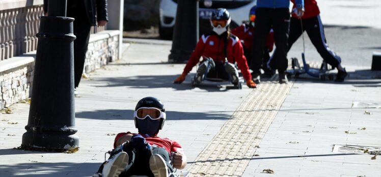Erzurum'da kış sporları vatandaşlara tanıtıldı