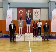 Eskrimde Büyükler Epe Açık Turnuvası İzmir'de tamamlandı