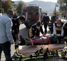 Fethiye'de otomobille çarpışan motosiklet sürücüsü yaralandı