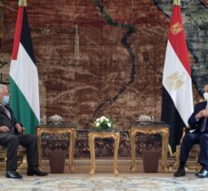 Filistin Devlet Başkanı Abbas, Sisi ile Filistin meselesini görüştü