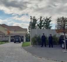 Kosova'da istifa eden Cumhurbaşkanı Thaçi'nin evine polis baskını