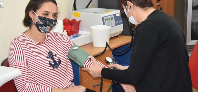 Kovid-19 karşı geliştirilen faz 3 aşamasındaki aşı Adana'da gönüllülere yapıldı