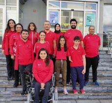 Paralimpik yüzücüler, çalışmalarını İstanbul'da sürdürüyor